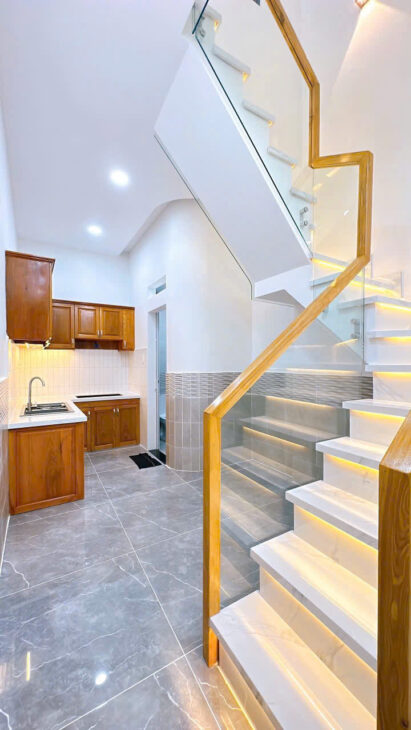 CÁCH 3 CĂN RA MẶT TIỀN NHÀ MỚI CÓ 4 TỶ DTDS 50 M2
