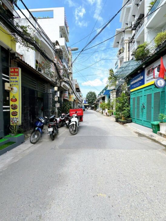 PHAN VĂN TRỊ GÒ VẤP – NGAY LOTTE MART – 60M2 – 4 TẦNG. 5PN – HẺM 6M – 60M2 CHỈ NHỈNH 6 TỶ