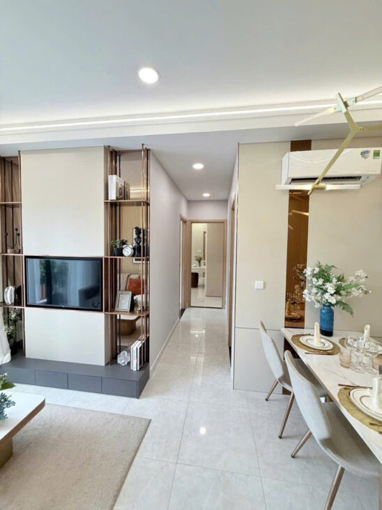 2 phòng ngủ, ban công rộng, thiết kế chuẩn Singapore