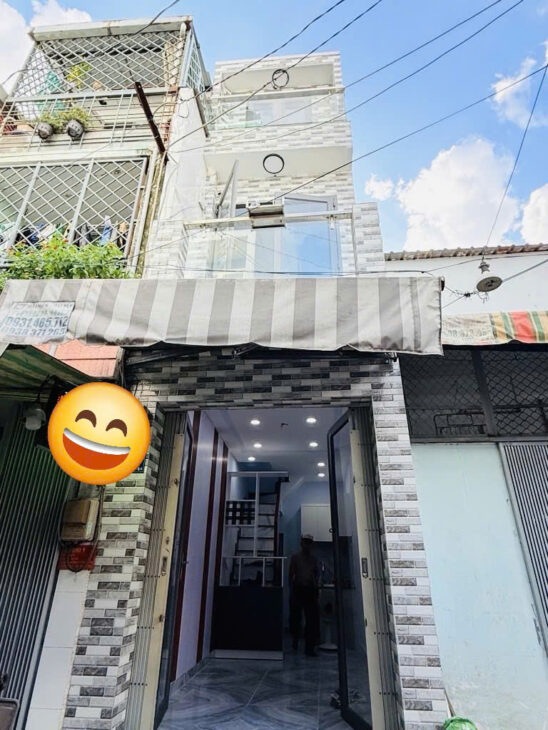 MẶT TIỀN KINH DOANH TRUNG TÂM Q4 HƠN 2 TỶ