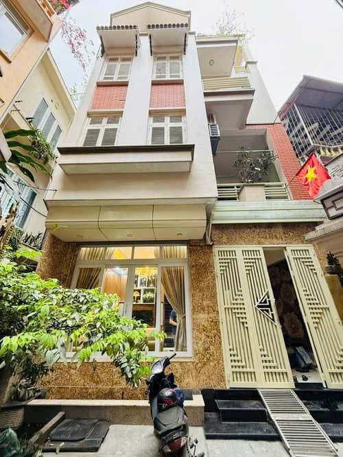 NHÀ ĐẸP NGAY LÊ VĂN LƯƠNG – KHUẤT DUY TIẾN – VÀNH ĐAI 3 🌟 Vị trí vàng – trung tâm giao thương –