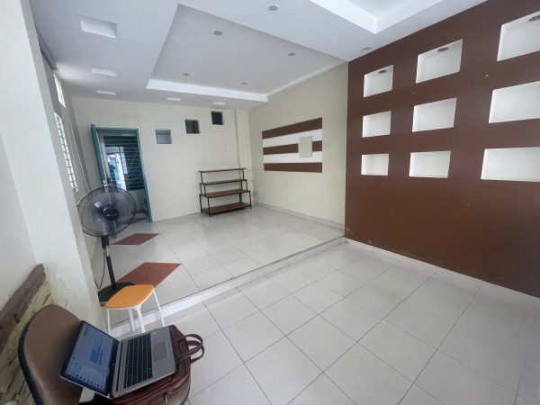 Phú Nhuận ! MB ĐẸP LẮM ! CHO THUÊ GIÁ RẺ 14 tr ! MT đường kinh doanh, khu VP Cty, Khu Hành