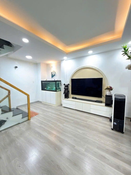 LẠC LONG QUÂN, TB – 34M2 – 5 TẦNG – HẺM 3M THÔNG – CHỈ 5.X TỶ