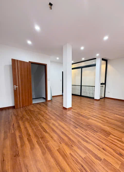 CẦN BÁN NHANH Nhà riêng 4 tầng tọa lạc tại đường Trích Sài, Phường Bưởi, quận Tây Hồ, TP Hà Nội