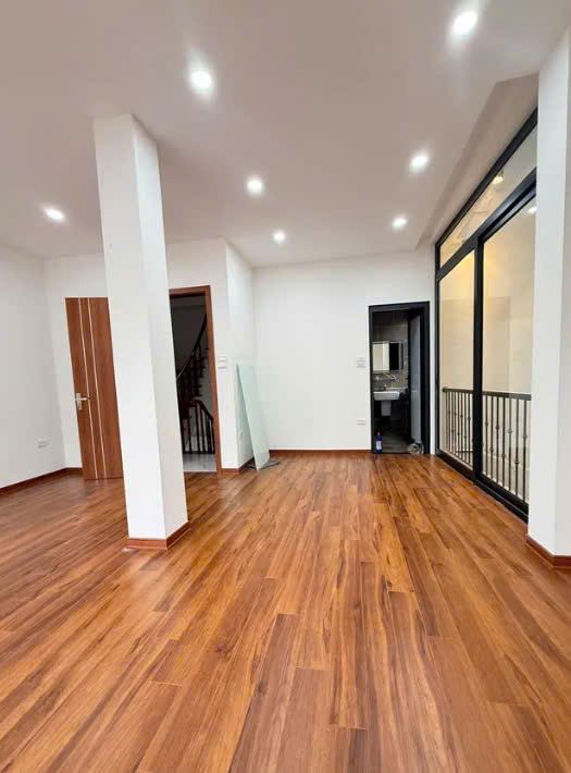 CẦN BÁN NHANH Nhà riêng 4 tầng tọa lạc tại đường Trích Sài, Phường Bưởi, quận Tây Hồ, TP Hà Nội