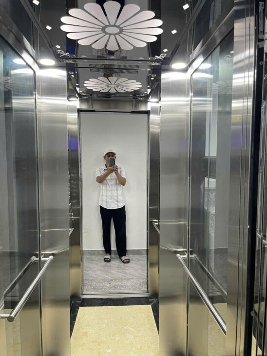 Nhà Tây Hồ, hàng hiếm, 6 tầng, thang máy xịn, 2 phút là ra Hồ Tây lộng gió!