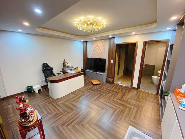 BÁN NHÀ PHỐ NGHĨA TÂN 60M*6 TẦNG THANG MÁY*MT5.2M – NGÕ Ô TÔ, CÁCH PHỐ 20M – GIÁ 20.8 TỶ