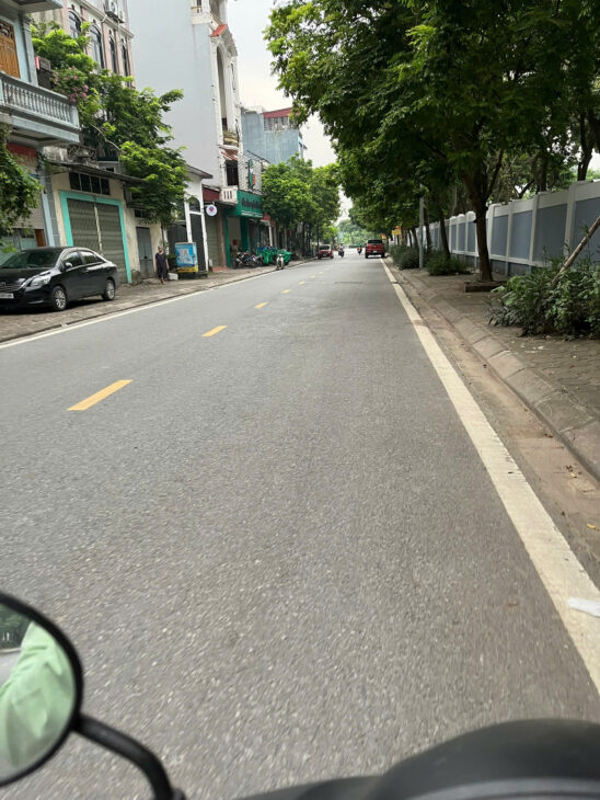 BÁN 90 m ĐẤT MẶT PHỐ CHU HUY MÂN – VỊ TRÍ KINH DOANH ĐỈNH CAO