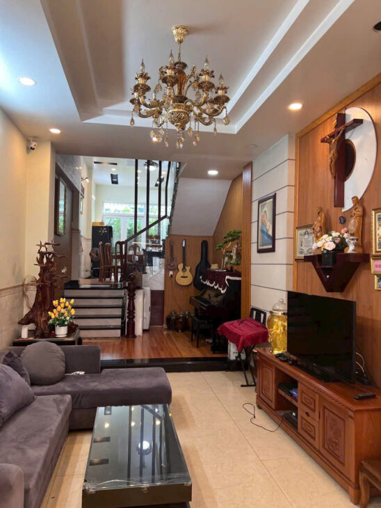 Cho Thuê Nhà 4 tầng – 5PN – Phường Tân Thới Nhất Quận 12 Sát Tân Bình hẻm Xe Hơi 8M