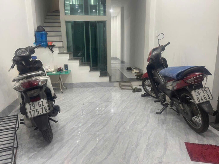 Bánb nhà mặt ngõ phố Quan Nhân – Ôtô tránh kinh doanh sầm uất 6 tầng thang máy