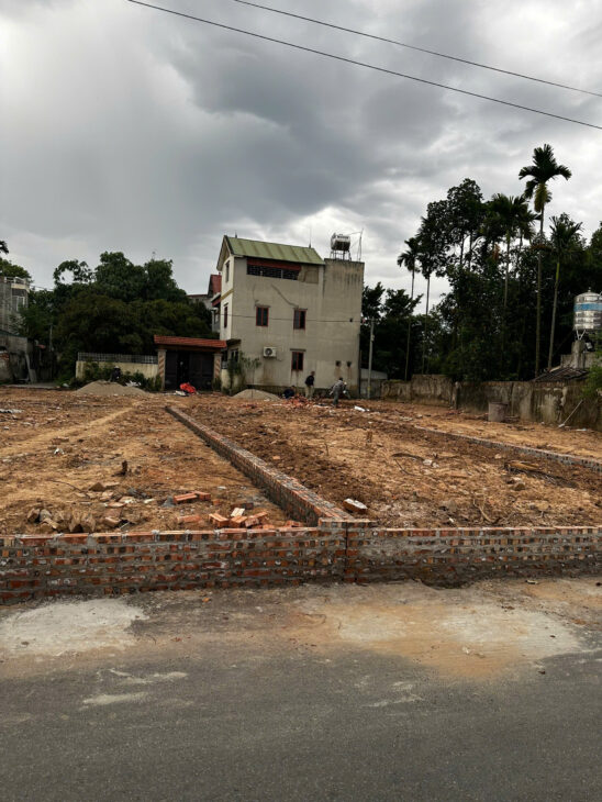 CHÍNH CHỦ CẦN BÁN 84,5M ĐẤT ĐƯỜNG OTO TRÁNH GẦN TRƯỜNG CẤP EM PHÚC THỌ _ HÀ NỘI