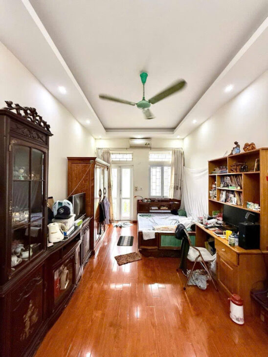 Bán nhà Đường Láng – Mặt ngõ kinh doanh – Sổ đỏ 45m 4 tầng kiên cố giá 10,3 tỷ