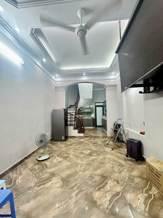 Nhà đẹp ở luôn phố Mạc Thị Bưởi – 5 tầng chắc chắn – 50m ra phố – chỉ 10.5 tỷ lh 0326.213.286