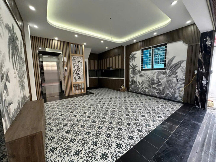 Bán nhà Trường Lâm 40m MT5.1m 6 tầng thang máy lô góc gara ô tô hơn 9 tỷ