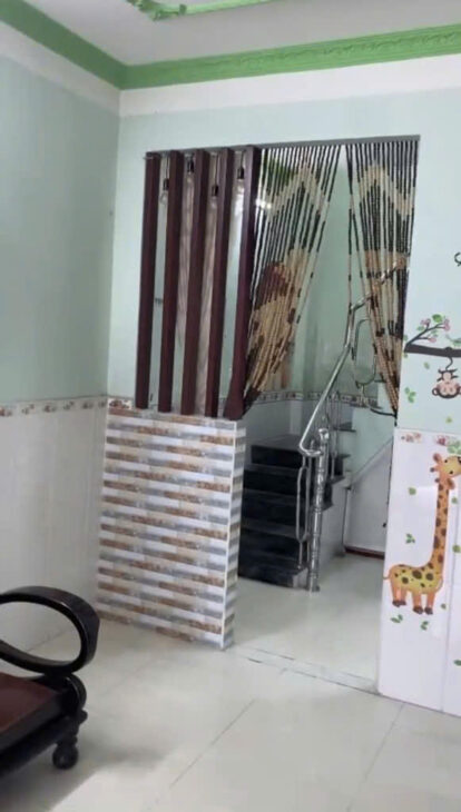 NHÀ 2 TẦNG HOÀN CÔNG – ĐƯỜNG THÔNG – 1 BƯỚC RA ĐƯỜNG CHƯƠNG DƯƠNG – SÁT VÁCH ĐH NGÂN HÀNG – 3,95