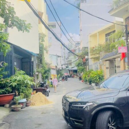 NHỎ XINH- HẺM THÔNG THOÁNG – XE HƠI ĐẬU CỬA- SỔ VUÔNG VỨC-24M2-3 TẦNG 4PN- GIÁ CHỈ 4,8 TỶ TL