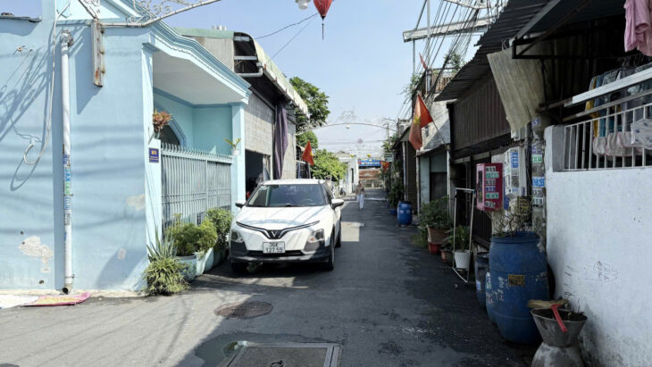 GIAM MANH 700TR BAN NHA NGAY CHO DOAN THI KIA