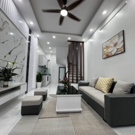 ĐỘI CẤN 10M RA PHỐ-NỞ HẬU-DT 35M x 4 TẦNG,MẶT TIỀN 4,5M GIÁ 7 TỶ 8