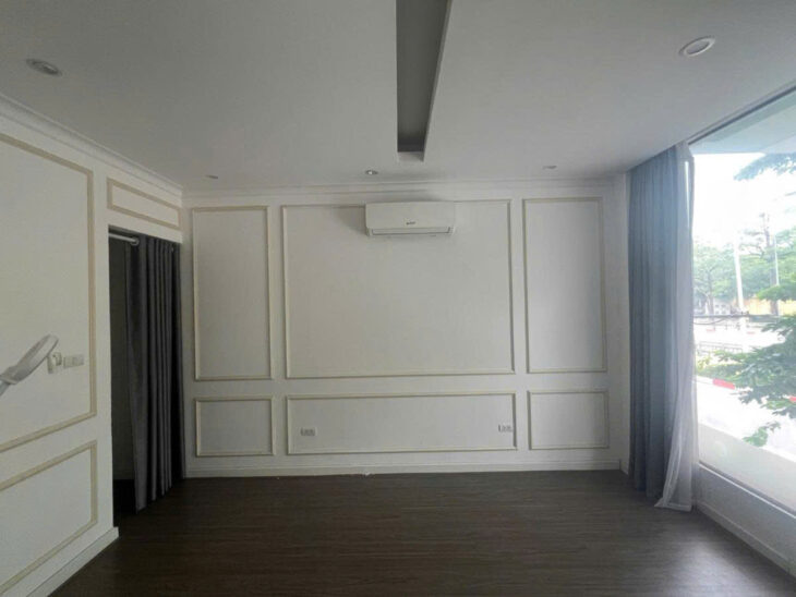 ????????Mặt phố NGUYỄN CHÍ THANH 84m 8T, Kinh doanh đỉnh, 62 tỷ TT Đống Đa