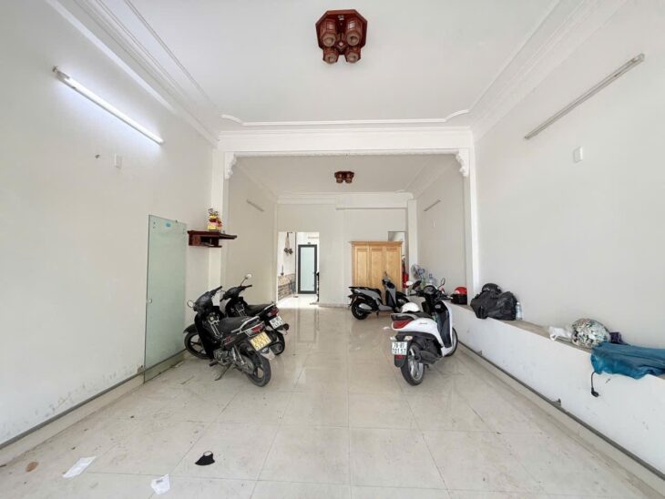 NHÀ ĐẸP – GIÁ TỐT – CHÍNH CHỦ Cần Bán 3 Nhà Vị Trí Đẹp Tại TRÚC BẠCH, BA ĐÌNH, TP HÀ NỘI