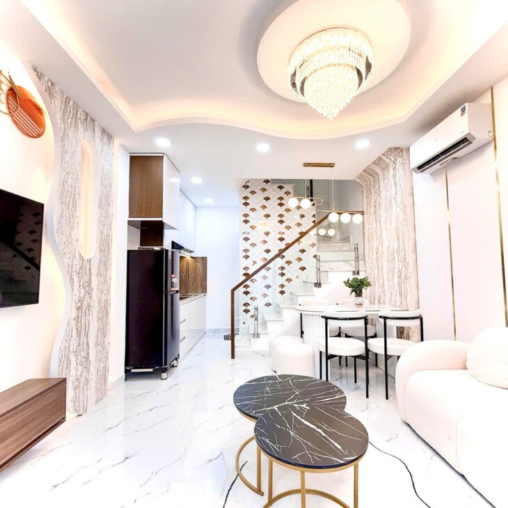 4 Tỷ nhỉnh: Nhà Quận 3- ngay bờ kè Hoàng Sa- Ngang gần 4m, 3 Tầng Full nội thất mới. VŨ 0933910039