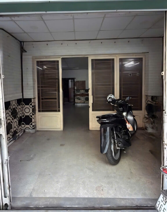 NHÀ BÁN TÔ HIẾN THÀNH, QUẬN 10, GẦN CHỢ CHÍ HÒA, HẺM Ô TÔ 4M, CHỈ 10 TỶ