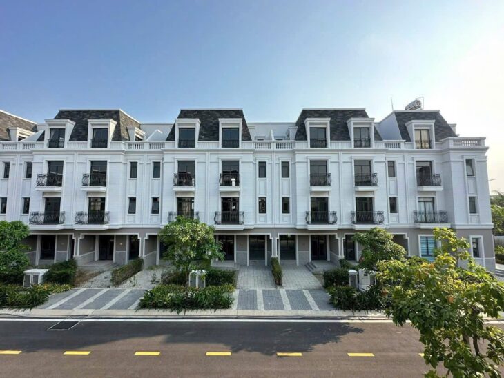 BÁN BIỆT THỰ SONG LẬP HỒNG HẠC CITY PHÚ MỸ HƯNG 9X20,400M2, 22 TỶ, MUA TT CĐT, LS 0% XEM THỰC TẾ