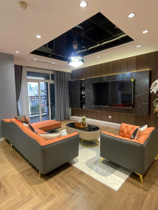 Bán Căn Hộ Cao Cấp Royal City R2 – 181m² – Tầng Thấp – 4PN – Ban Công Tây Nam – Đông Nam