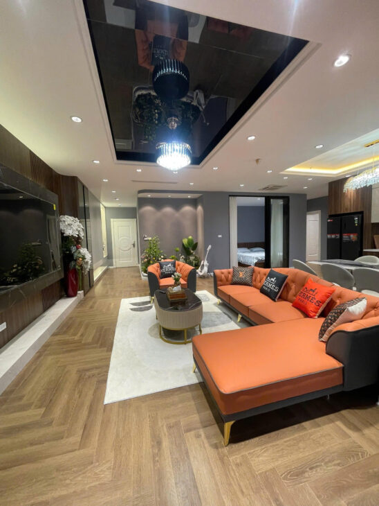 Bán Căn Hộ Cao Cấp Royal City R2 – 181m² – Tầng Thấp – 4PN – Ban Công Tây Nam – Đông Nam