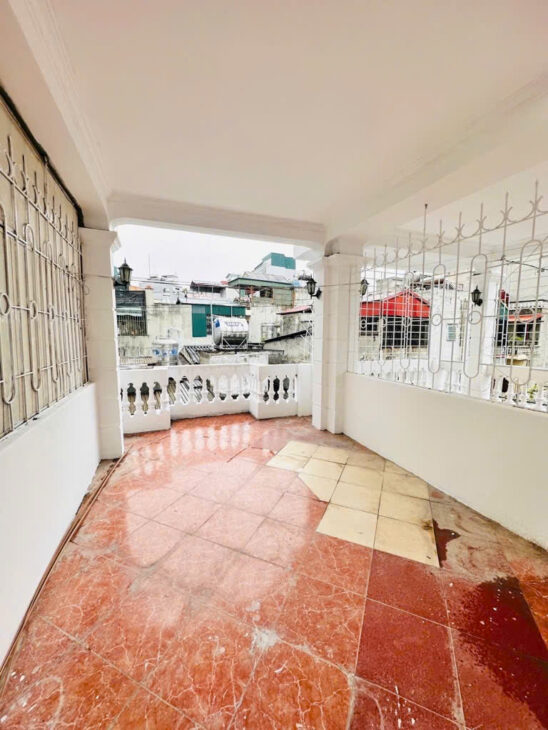 Nhà đẹp Lạc Long Quân – mới keeng – dân xây -full đồ – giá yêu thương 8 tỷ