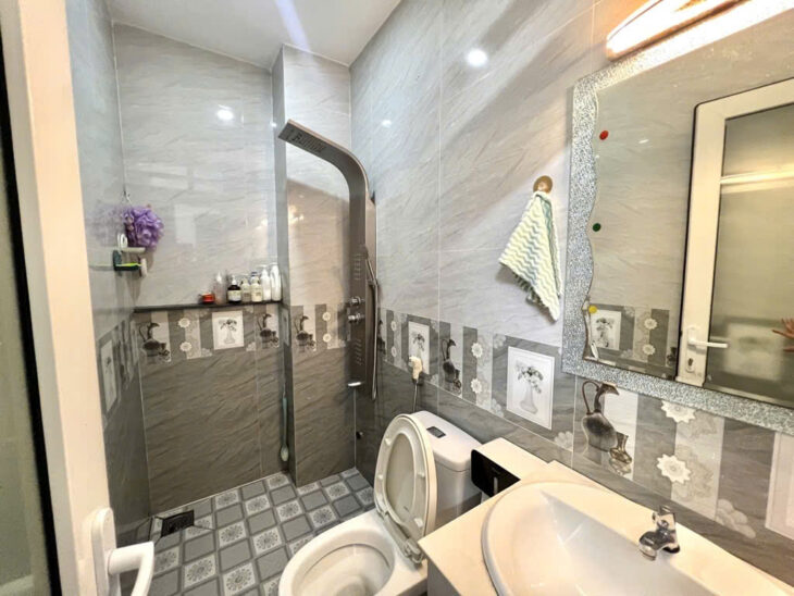 Hẻm Ô tô Ngủ nhà – Khu đồng Bộ Phân Lô – Dân trí cao – 50m2 – 4 Tầng 5PN vào ờ ngay – Nhỉnh 7 tỷ