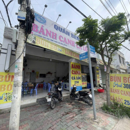 Hóc Môn ! SANG RẺ QUÁN BÁNH CANH CÁ LÓC – BÚN BÒ HUẾ , Góc 2 MT , DT : 12m x 12m , MT đường lớn