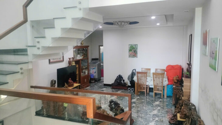 NHÀ 2 TẦNG, DT 82M2 , GẦN MẶT TIỀN ÂU CƠ – GẦN CHỢ HÒA KHÁNH, LIÊN CHIỂU – CHỈ 3.6X TỶ