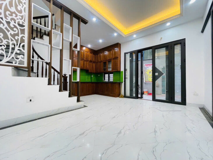 Bán Nhà Lĩnh Nam Xây Mới 32M 5 Tầng 4 Phòng Giá 4.93 Tỷ Sổ Đỏ Chính Chủ