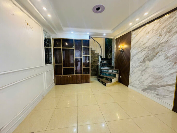 NHÀ ĐẸP – LÔ GÓC – GẦN PHỐ – NGÕ THÔNG – 3 NGỦ- Đào Tấn 25m, 6 tầng, MT 3,5m, nhỉnh 7 tỷ