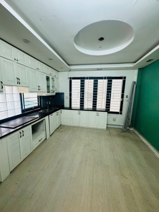 NHÀ ĐẸP – LÔ GÓC – GẦN PHỐ – NGÕ THÔNG – 3 NGỦ- Đào Tấn 25m, 6 tầng, MT 3,5m, nhỉnh 7 tỷ