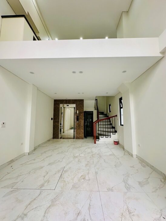 *** (SÀI ĐỒNG) NHÀ MỚI XÂY 6 TẦNG- THANG MÁY – NGÕ THÔNG- CỰC THOÁNG-Ở SƯỚNG. Diện tích 40m chỉ