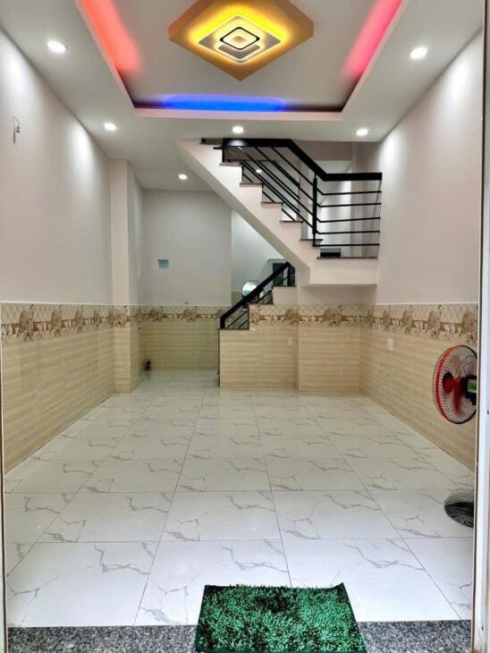 NHÀ ĐẸP GẦN LÊ VĂN QUỚI, BÌNH TÂN, HẺM XE HƠI THÔNG 4M, CHỈ 3,X TỶ