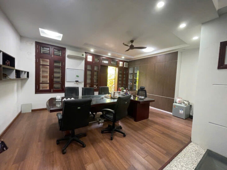 Bán nhà phố Phan Đình Phùng, Quán Thánh DT 42m2, 5 tầng khu phân lô dân trí, KD tốt, 0975775374