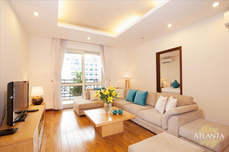 Bán nhà mặt phố Tô Ngọc Vân, Tây Hồ DT 160m2, 9 tầng, MT 10m, giá 120 tỷ, view Hồ Tây mát lành