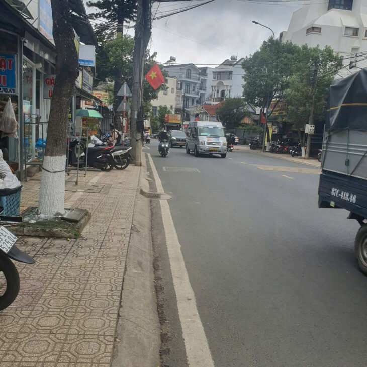 BÁN NHÀ NGUYÊN CĂN MẶT TIỀN NGUYỄN ĐÌNH CHIỂU P9 ĐÀ LẠT – 500M2