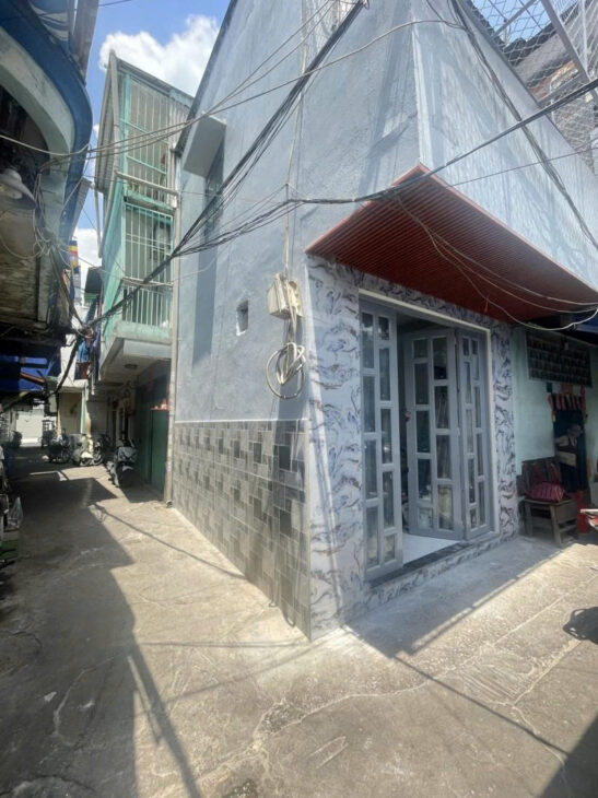 CĂN NHÀ 2.1 TỶ GIÁ SỐC QUẬN 11 – tp HCM : NGAY CHỢ PHÚ HOÀ, SỔ HỒNG HOÀN CÔNG ! CHỐT NHANH KẺO LỠ !
