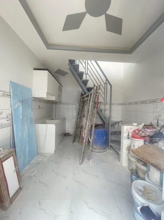 CĂN NHÀ 2.1 TỶ GIÁ SỐC QUẬN 11 – tp HCM : NGAY CHỢ PHÚ HOÀ, SỔ HỒNG HOÀN CÔNG ! CHỐT NHANH KẺO LỠ !
