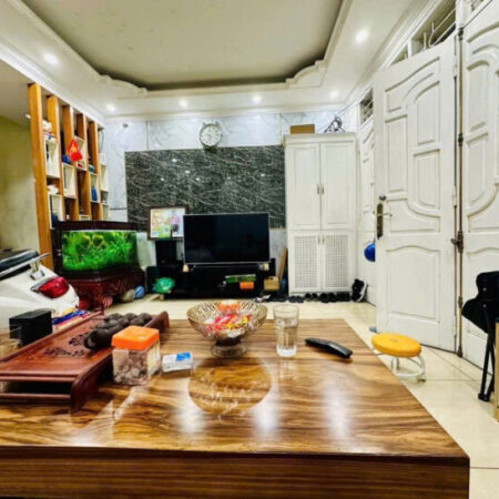 HOÀNG HOA THÁM – Ô TÔ 7 CHỖ ĐỖ CỬA – 15M RA Ô TÔ TRÁNH 13,5 tỷ 🏠 Diện tích 47m, 5 tầng, mt 5.1m