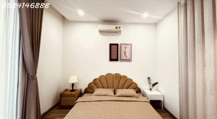 Bán căn hộ Royal City , 136m² , 3 PN , giá : 13 tỷ , LH 0584146888 biết thêm thông tin căn