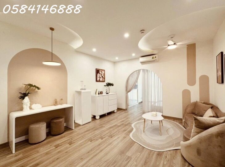 Bán căn hộ Royal City , 136m² , 3 PN , giá : 13 tỷ , LH 0584146888 biết thêm thông tin căn