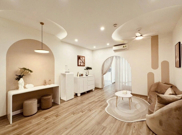 ROYAL CITY , căn 1 PN , ST 55M2 , giá 6,x tỷ , LH : 0584146888 khi quan tâm hãy kết bạn zalo em gửi