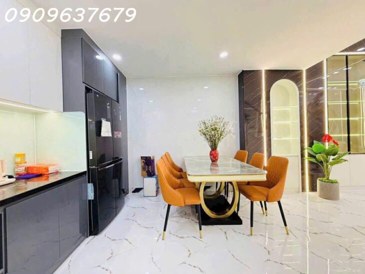 GẤP BÁN VÀ THƯƠNG LƯỢNG TỐT – CÁCH MT QUANG TRUNG 1 CĂN – XE HƠI NGỦ TRONG NHÀ