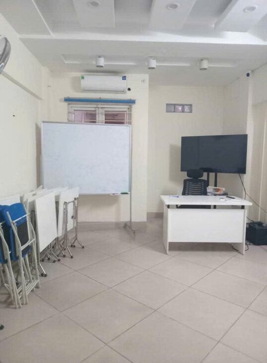 PHÂN LÔ, VỈA HÈ, MẶT NGÕ Ô TÔ TRÁNH, NGÕ THÔNG, GẦN PHỐ, 7 T, THANG MÁY- Thái Hà 102 m,, mt 4.8 m