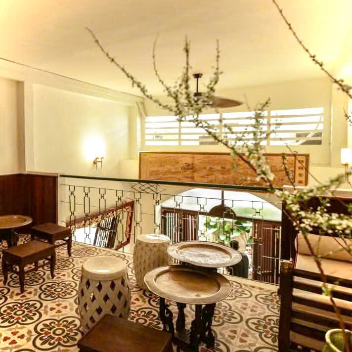 28 Triệu: thuê nguyên căn Quận 1- ĐIỆN BIÊN PHỦ CMT8- cao 5 tầng thông suốt có Lửng. VŨ 0933910039